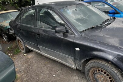 Легковий автомобіль марки VOLKSWAGEN PASSAT державний номерний знак AE5788TC, рік виробництва 1998,Номер кузова:WVWZZZ3BZXP304136,чорного кольору