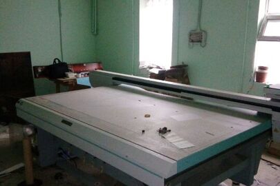 Планшетний цифровий 4-ох кольоровий УФ принтер Fujifilm Acuity HD 2504 з 8 друкарськими головками з перемінною краплею 2007 року випуску, б/в