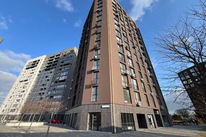 Квартира, загальною площею 98,4 кв.м., житловою площею 62,1 кв.м., що знаходиться за адресою: Київська обл., Бучанський р., с. Крюківщина, вул. Панорамна, буд. 2-Б, кв. 87