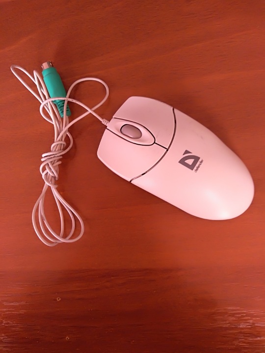 Манпуляційна  мишка defender,  білого кольору