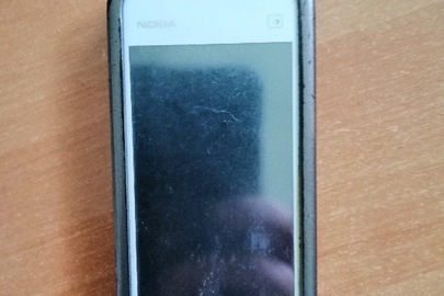 Мобільний телефон "Nokia" 5228