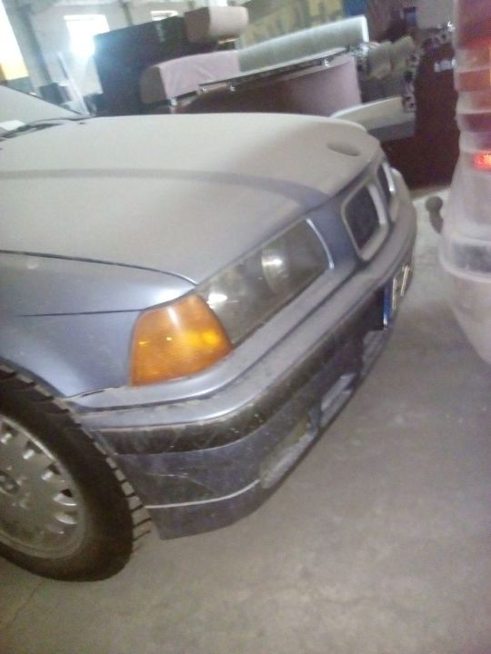 Автомобіль марки BMW 320, WIN: WBACB61020AP27186, реєстраційний номер FZ4801