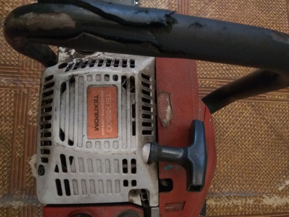 Бензопила марки 