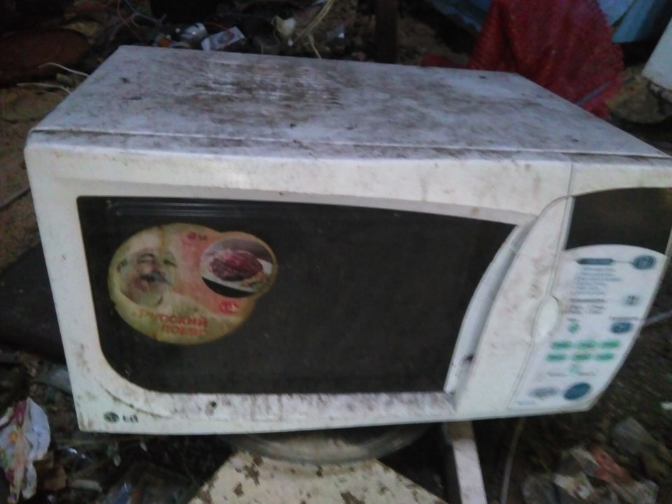 Мікрохвильова піч LG 4342 A