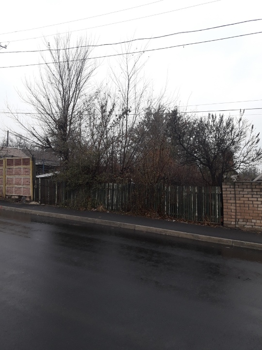 ІПОТЕКА. Житловий будинок загальною площею 50.8 кв.м., з господарчими та побутовими спорудами за адресою: Дніпропетровська обл., м. Кривий Ріг, вул. Толстого, буд. 80