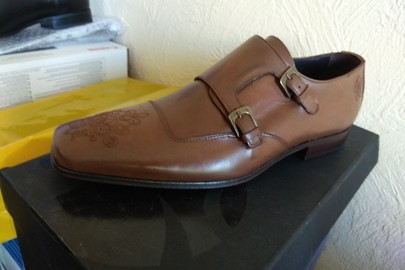 Туфлі чоловічі світло - коричневого кольору, 42 розміру  з натуральної шкіри, виробництво Іспанія (Zampiere)
