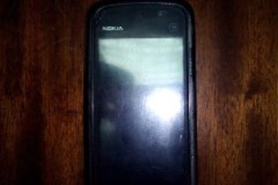 Мобільний телефон  марки "Nokia" 5228, IMEI: 352715/04/506552/8