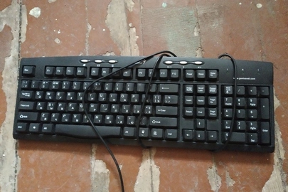 Клавіатура  комп'ютерна,   чорного кольору