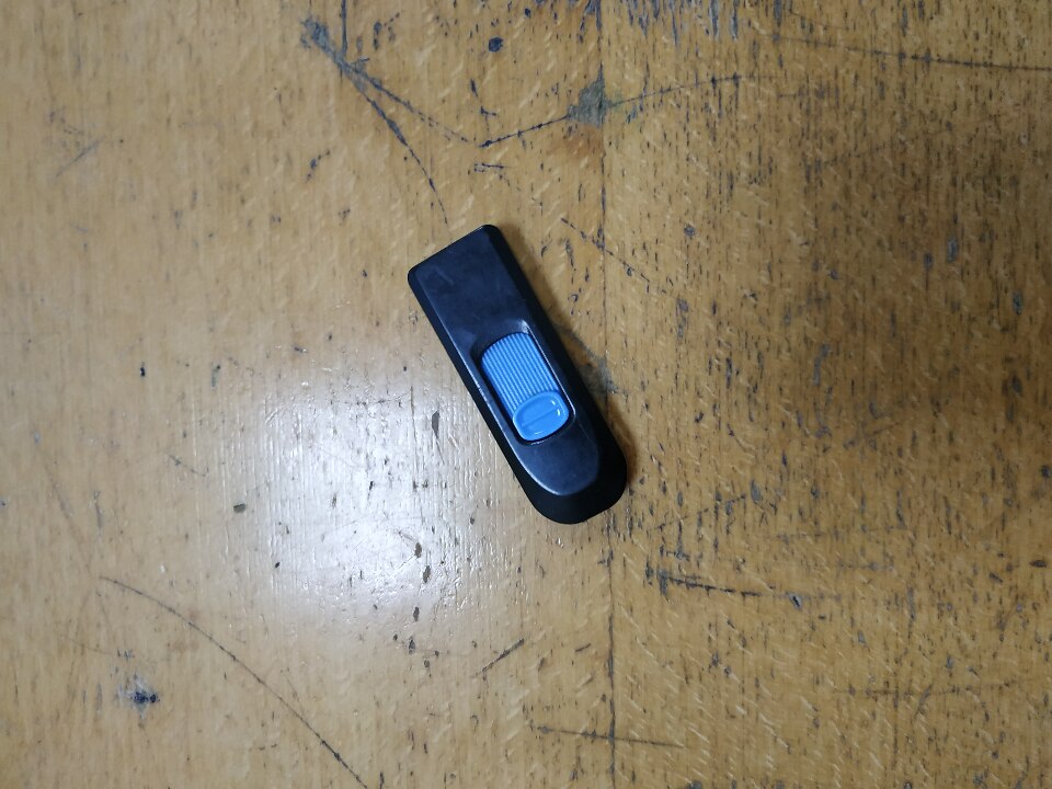 USB накопичувач  на 16Gb