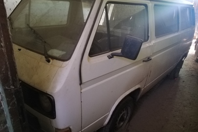 Автомобіль марки Volkswagen TRANSPORTER, 1989 року випуску,державний номерний знак АЕ0291ІО,   VIN: WV1ZZZ25ZKH106972