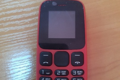 Мобільний телефон "Nomi", 1 шт, б/в