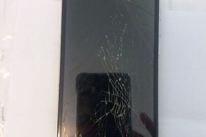 Мобільний телефон марки Dodge, ІМЕІ не встановлений, 1 шт., чорного кольору, пошкоджений, бувший у використанні