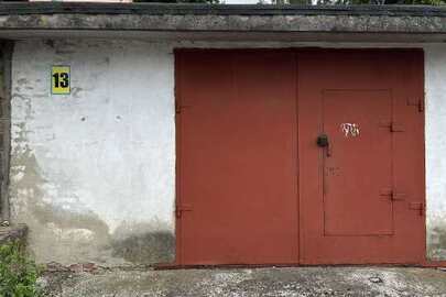 Гараж площею 21,7 м2, розташування: м. Хмельницький, Проспект Миру 71/4, гаражний кооператив'' Мирний'', блок №1А, бокс №13