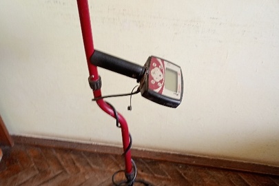  Конфіскація майна за рішенням суду: грунтовий металошукач, модель "MINELAB X-TERRA 505" із штангою бордового кольору, б/в