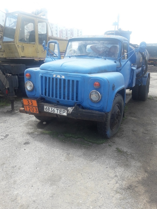 Автомобіль бензовоз ГАЗ-53, 1985 р.в., реєстраційний номер 6836ТЕР, номер кузова: 0881010