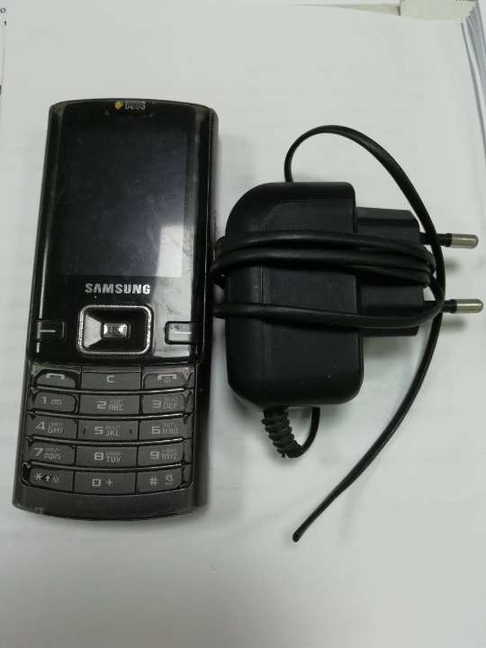 Мобільний телефон