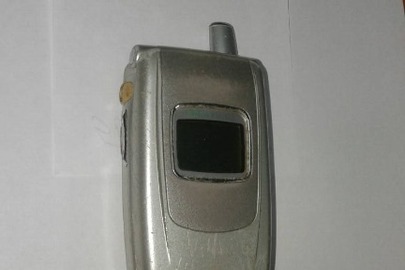 Мобільний телефон "Самсунг"