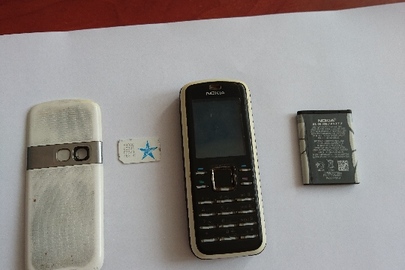 Мобільний телефон марки "NOKIA 6080" та сім-карта мобільного оператора "Київстар"