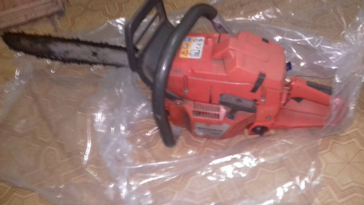 Бензопила марки 