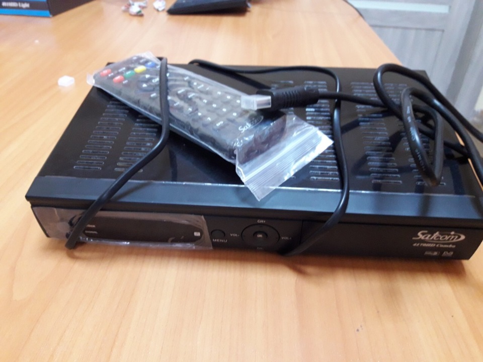 Цифровий ресивер супутникового телебачення моделі 