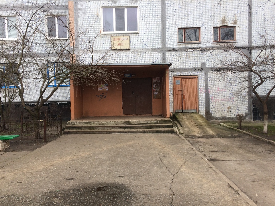 ІПОТЕКА: 1/2 частина квартири загальною площею 50 м.кв., що знаходиться за адресою: Хмельницька область, м.Нетішин, проспект Незалежності,24, кв.33