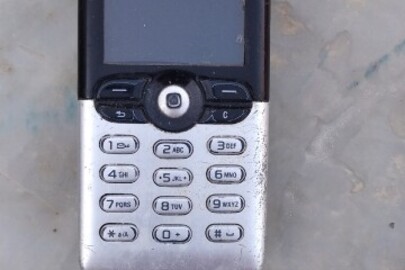 Мобільний телефон марки "Sony-Ericsson"