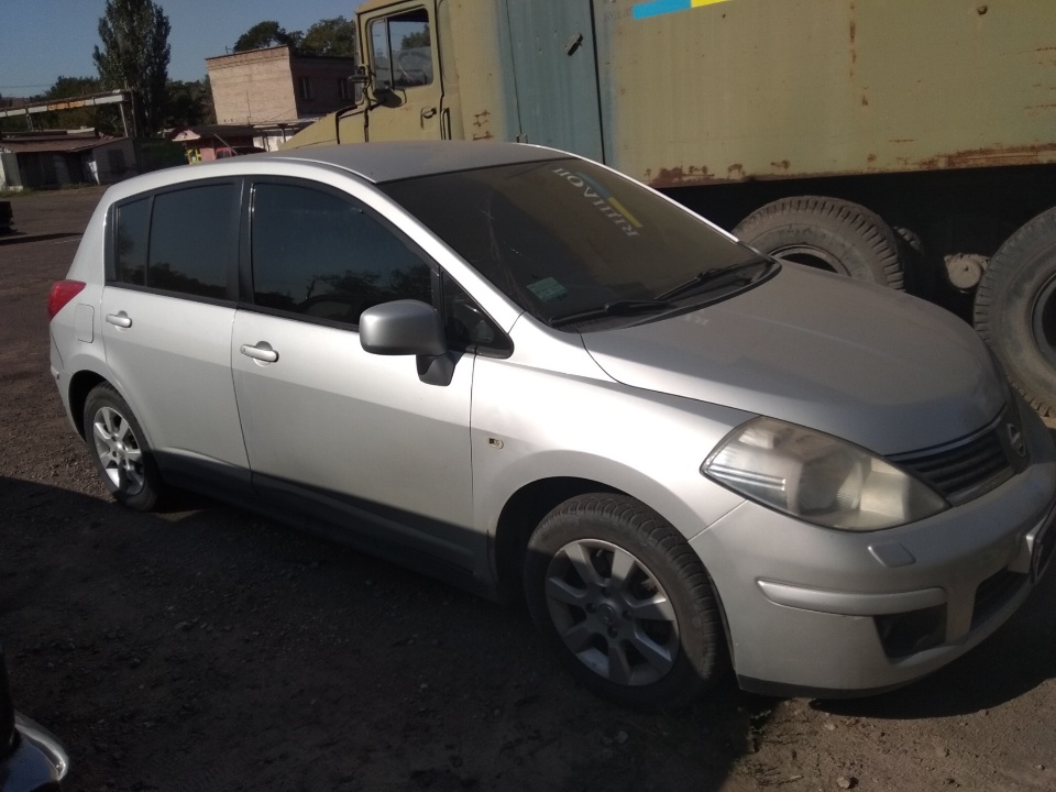 Легковий автомобіль: NISSAN TIIDA, колір сірий, 2007 р.в., ДНЗ: АН7201СО, VIN: 3N1FCAC11UK408015