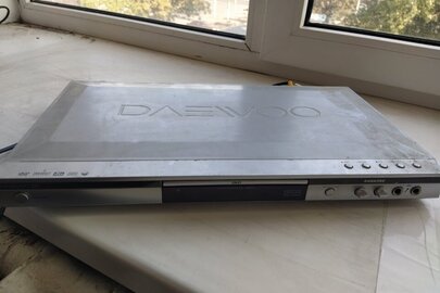 DVD програвач, марки DAEWOO, модель DV-1300S, сірого кольору