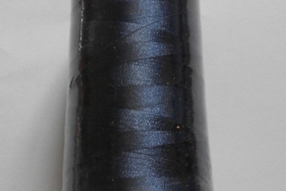 Нитки темно-синього кольору з поліестеру на пластиковій котушці Poly Net 30 TM Unluoglu, в кількістю 45 котушок
