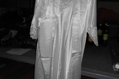 Набір жіночий (сорочка та халат), без ознак використання, в кількості 30 шт.