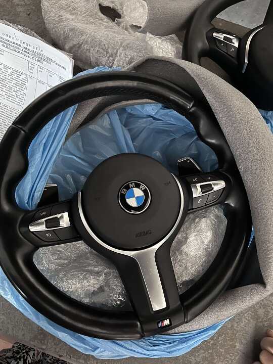 Рульове колесо до автомобіля BMW, б/в, в кількості 4 шт.