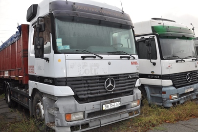 Колісний транспортний засіб, вантажний (контейнеровоз) MERCEDES-BENZ 2540L, 1998 р.в., ДНЗ: ВВ3046АО, номер шасі (кузов, рама) WDB9502031K374963