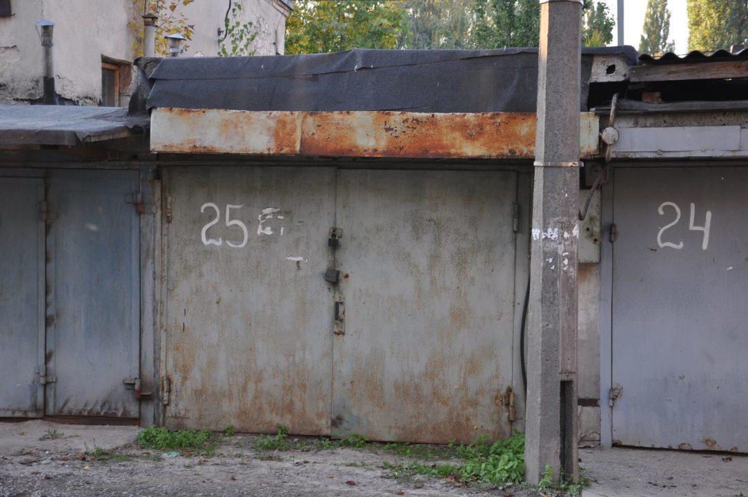 Гараж № 25, загальною площею 16.3 кв.м., що знаходиться за адресою: Київська обл., м. Бровари, вул. Красовського, 21-в, ГК