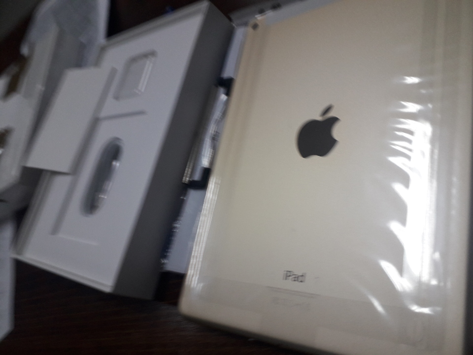 Планшет iPad air 2, 64 Gb, Model A 1567, в комплекті, без ознак використання