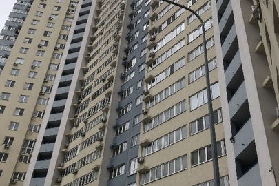 Нежитлове приміщення № 504, загальною площею 47.3 кв.м., що знаходиться за адресою: м. Київ, проспект Глушкова Академіка, буд. 9-Д