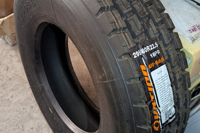 Шина автомобільна OVATION 295/80 R 22.5 18PR V1668 стан: нова; кількість: 1шт.