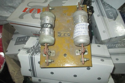 Транзистор ГТ 806 Б - 8 шт.