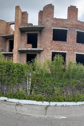Незавершене будівництво,багатоквартирного житлового будинку готовністю 26% (відповідно до техн. паспорту), заг. пл. 2384,90 кв.м., за адресою: Київська обл., м. Березань, вул. Шевченків Шлях, буд. 94-Б