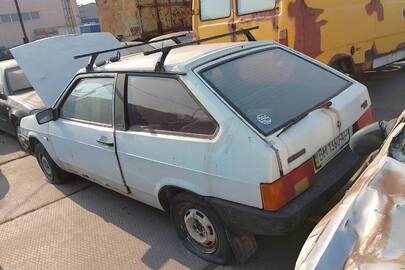 Автотранспортний засіб марки ВАЗ 2108, 1993 р. в. легковий хетчбек - 8, державний номер ВМ1360АР, кузов № ХТА210860Р1340726