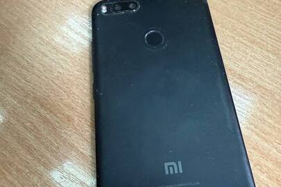  Конфісковане майно за рішенням суду: мобільний телефон марки ТМ «Xiaomi M-1» IMEI 1) 867562032897309; IMEI 2) 867562032897317 з номером мобільного телефону, що належить мобільному оператору Vodafone, б/в