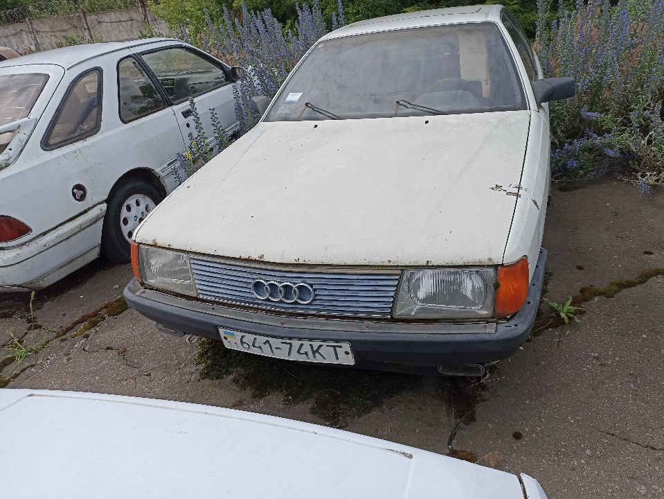 Автомобіль легковий AUDI 100 2.0E, 1988 року виробництва, ДНЗ 64174КТ, № куз. WAUZZZ44ZJN038023, колір білий