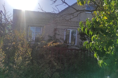 Житловий будинок загальною площею 85.4 м.кв. та земельна ділянка з кадастровим номером 1220755000:04:005:0001 площею 0.134 га за адресою: Дніпропетровська область, Синельниківський район, смт. Васильківка, вул. Святовознесенська (Щорса), 36