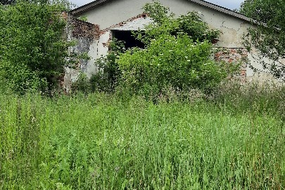 Нежитлові будівлі загальною площею 2658,40 кв.м. за адресою: Львівська область, Самбірський район, с.Сіде, вул.Нова, 56