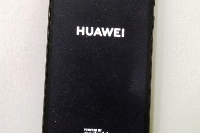 Мобільний телефон марки «Huawei» ІМЕІ1: 860540040539474 , ІМЕІ2: 860540041632286, чорного кольору із стартовим пакетом «Київстар» № 0971195181 та стартовим пакетом «Лайф» № 0732016499