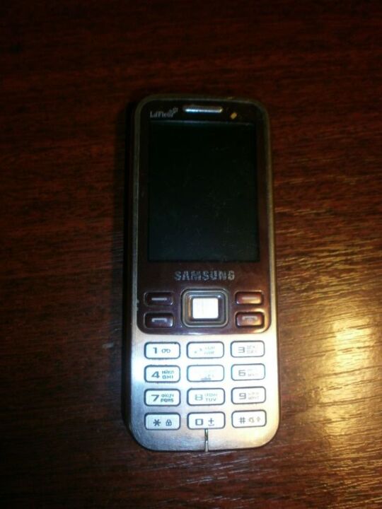 Мобільний телефон марки «Samsung», модель GT-C3322, сірого кольору, б/в, 1 од. 