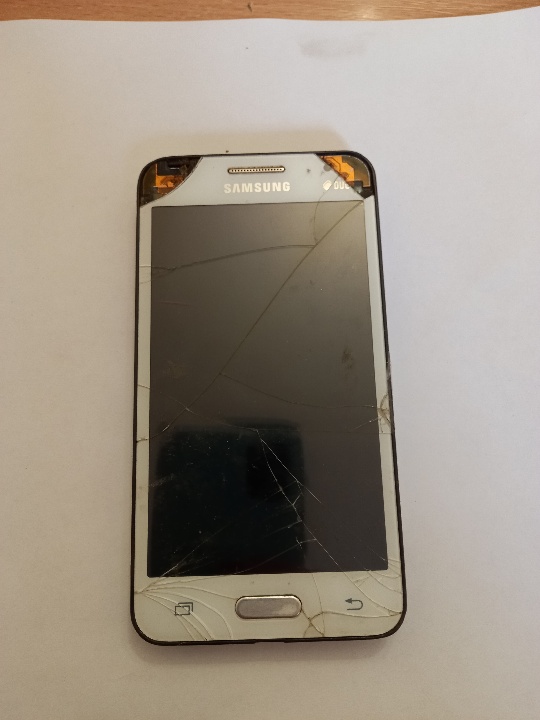 Мобільний телефон марки «SAMSUNG », білого кольору, б/в, 1 од.