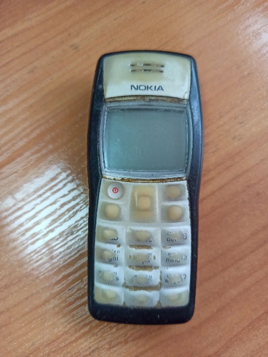 Мобільний телефон торгової марки «Nokia» з серійними номерами IMEI: 3579550/509086