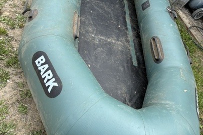 Конфіскація майна за рішенням суду:човен гумовий "BARK" та сітки капронові в кількості 4 штук, б/в