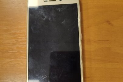 Мобільний телефон "Redmi 3", 1 штука, б/в, золотистого кольору