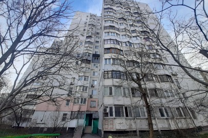 Чотирикімнатна квартира загальною площею 85.2 кв.м, що розташована за адресою: Одеська обл., м. Одеса, вулиця Корольова академіка, будинок 83, квартира 61